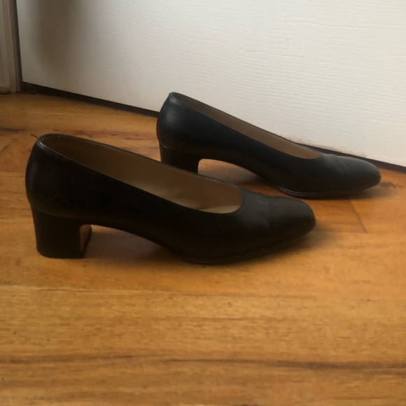 Salvatore Ferragamo Shoes - Vintage Salvatore Ferraragamo block heel